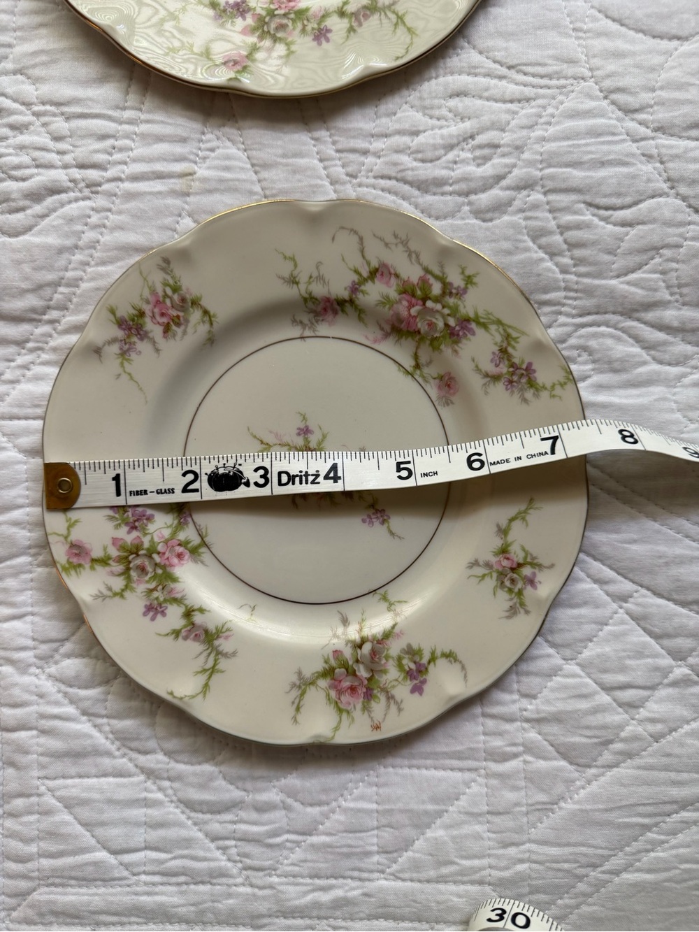 Pair of vintage China Plates, Theodore Haviland Rosalinde Pattern - Picture 4 of 5